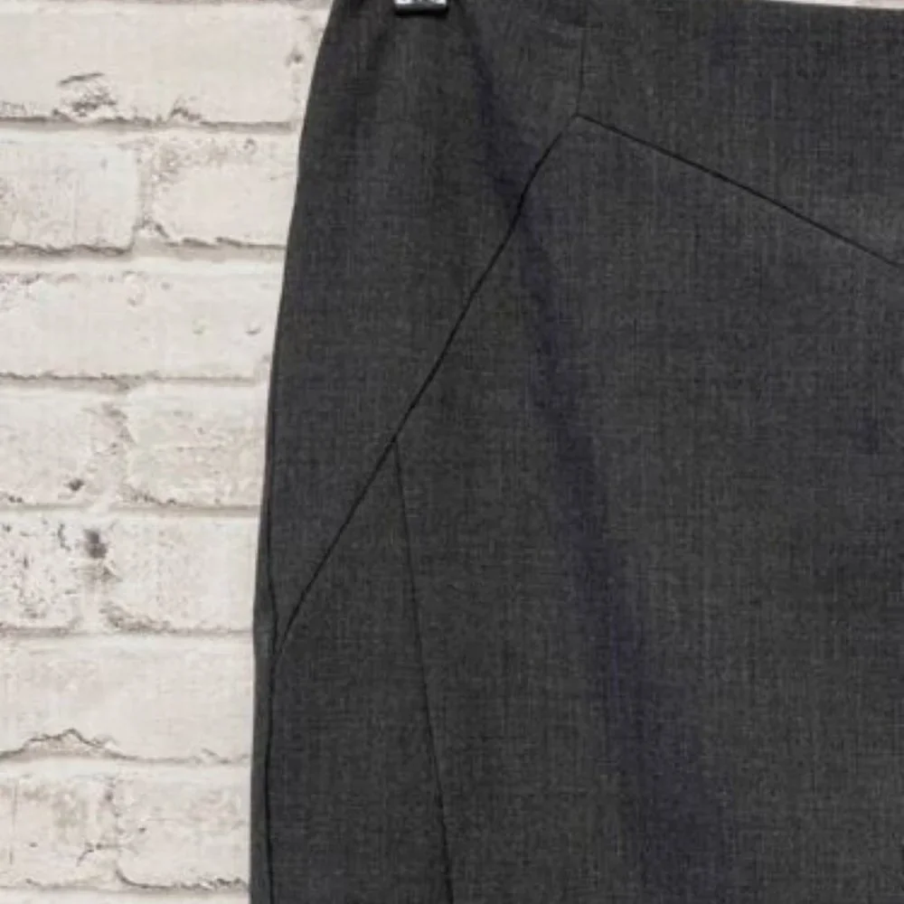 Women’s Worthington Skirt Size 6 Gray Lined Knee Length Classic Career
